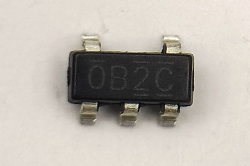 LN6210 700mA 低壓差 CMOS 電壓穩(wěn)壓器